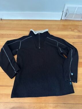 Kuhl Men's Black Zip-Neck Fleece Sweater with Cream Collar Trim